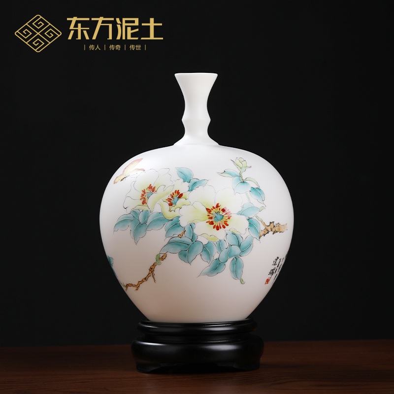 高档羊脂玉瓷手绘蝶恋花竹节瓶