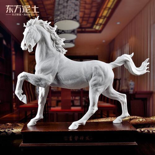 蔡国海大师作品《蓄势待发》