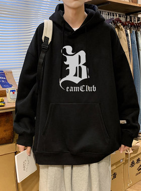 青少年高中学生男生戴帽子卫衣