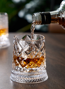 高级感创意水晶玻璃威士忌洋酒杯家用旋转不倒翁白兰地杯啤酒杯子