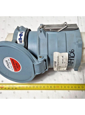 NHP Proconect 3PS125 3PS9D30E01P Socket Outlet 3P-E-2P 440v