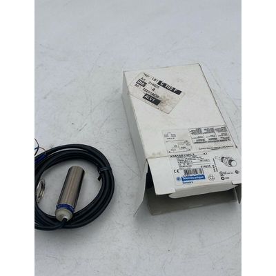 TELEMECANIQUE XS618B1NAL2 12-48 V Détecteur de proximité i