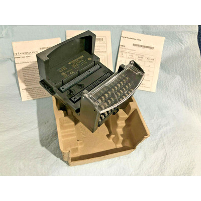 GE FANUC IC200CHS001L Input Output I/O Carrier Barrier Style