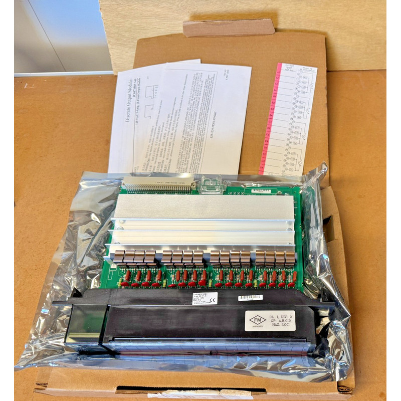 GE Fanuc IC697MDL340 Rev H 16-Point Logic Output Module Made