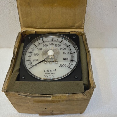 Medidor KYOWA KEIKI KWAL 110 RPM 02000 Nmero De Serie E20326