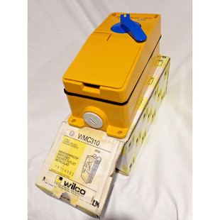 WMC310 THREE SWITCHED OUTLET ROUND SOCKET WILCO