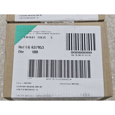 Legrand 637953 PVC cable tray bolt M8 x 20mm with nut 100 pi