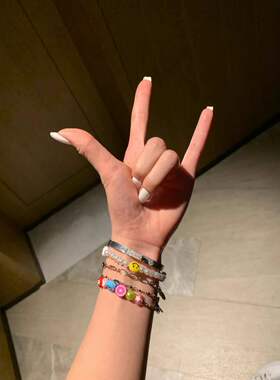 nana同款笑脸字母花花串珠手链bm同款小红书超火笑脸串珠手链娜娜