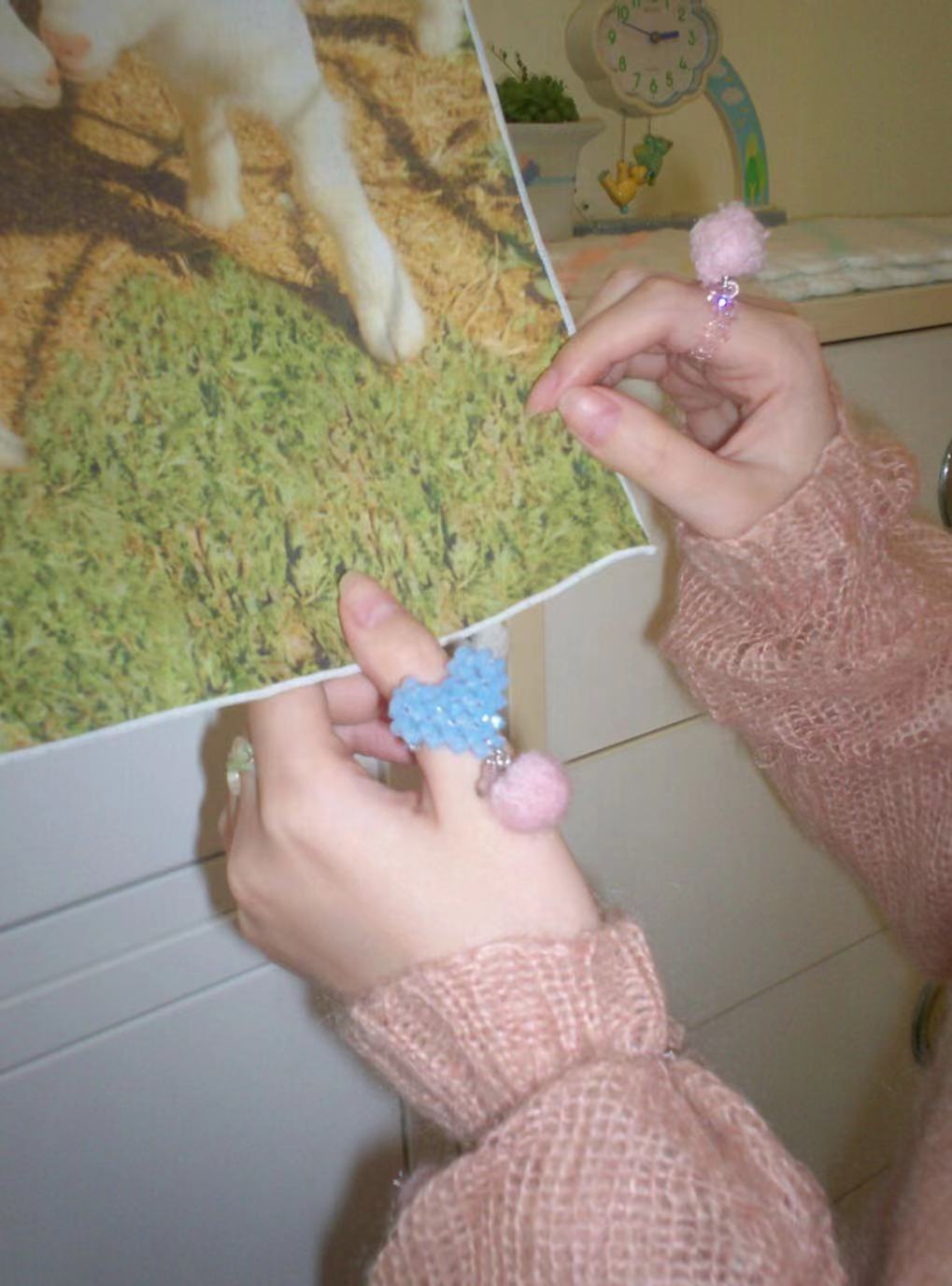 毛茸茸系列买2送同款毛球串珠