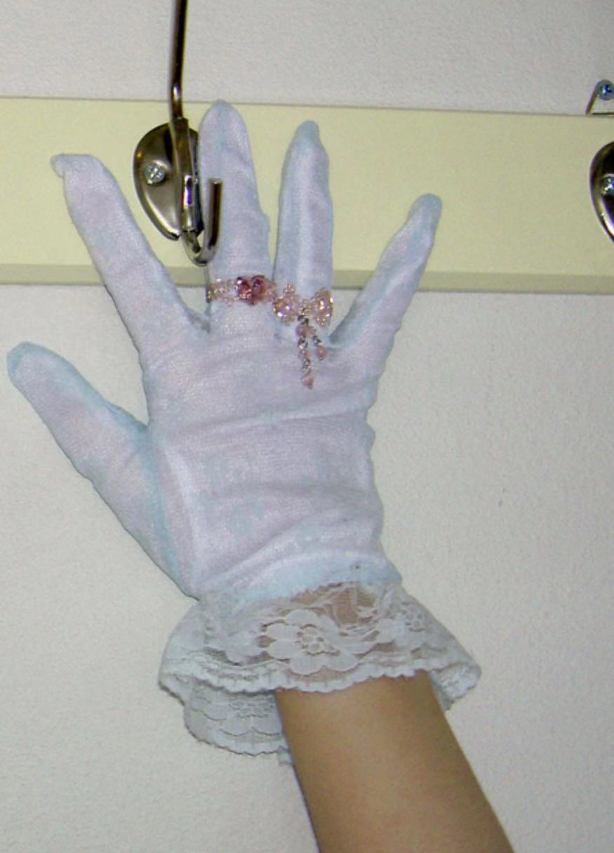 串珠水晶女团爱心钻戒指