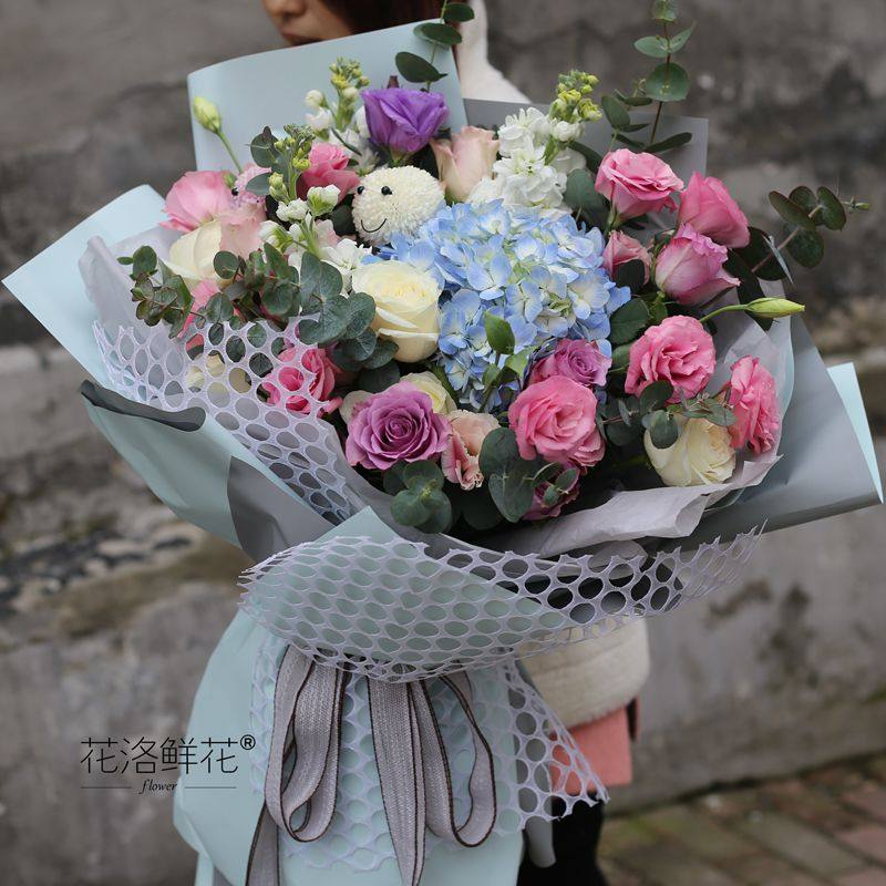合肥鲜花同城速递玫瑰绣球洋桔梗韩式款花束女友爱人闺蜜生日祝福