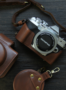 适用奥林巴斯em10四代相机套Mark IV保护皮套包em10ii二代三代3S