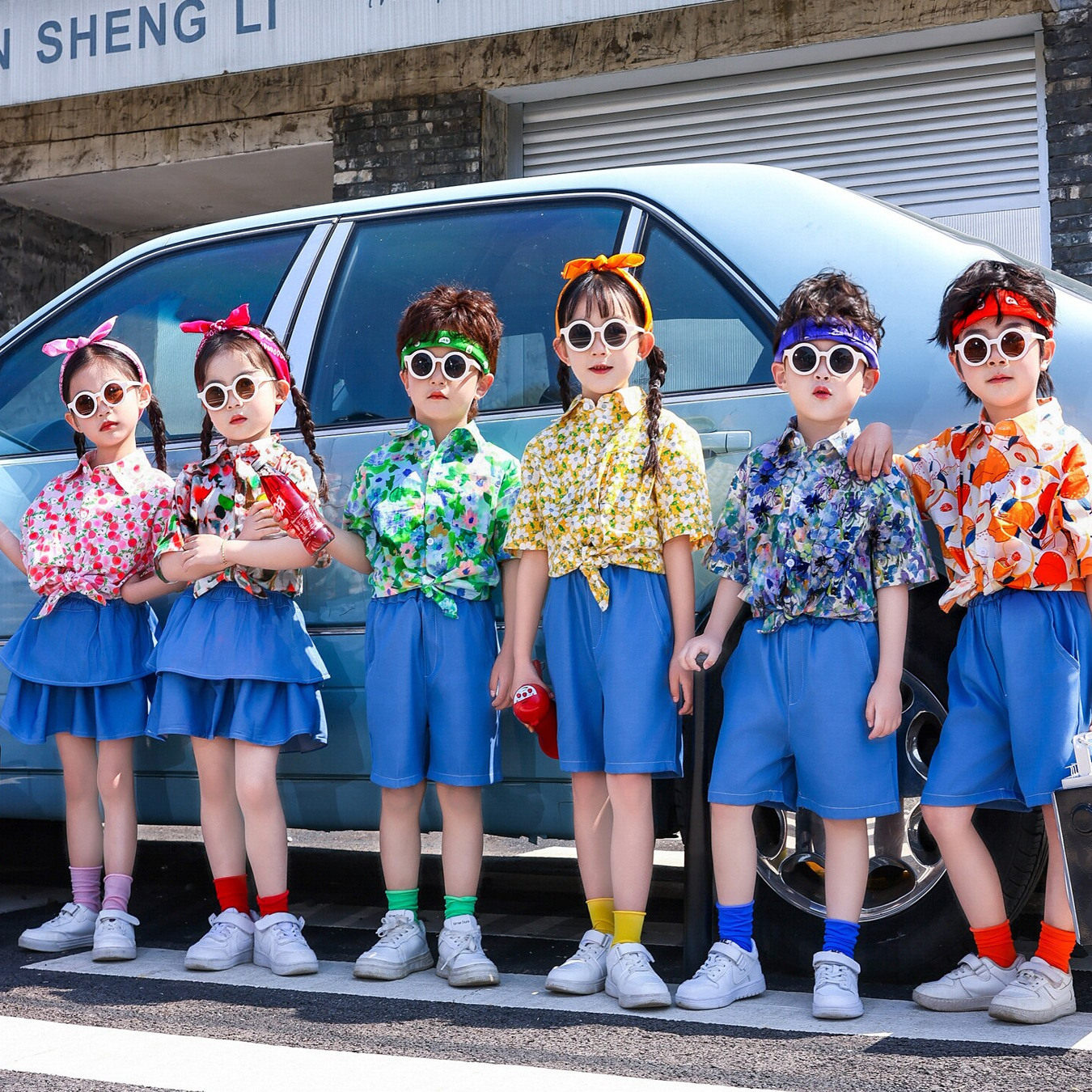 满怀可爱的童年舞蹈服儿童8090年代港风花衬衫演出服复古走秀服装