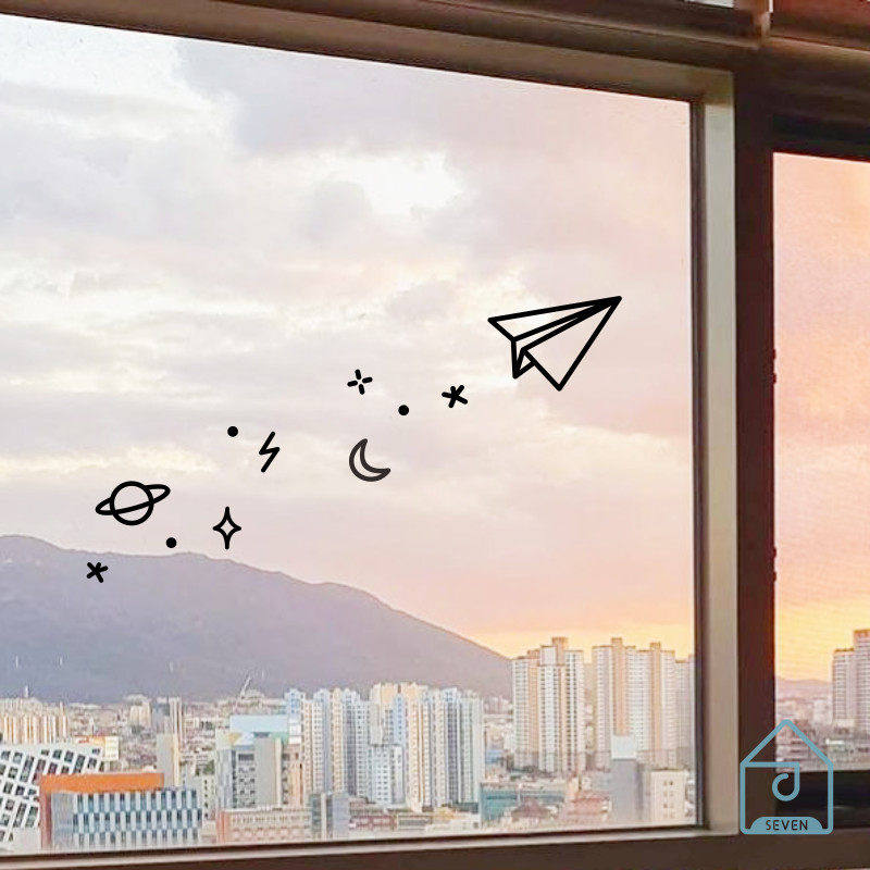 纸飞机 有趣的ins风图案 卧室阳台儿童房玻璃门落地窗装饰墙贴纸