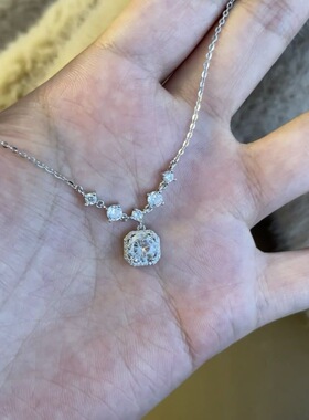 满天星小方钻锆石项链女ins小众设计高级感锁骨链亮闪闪百搭颈链