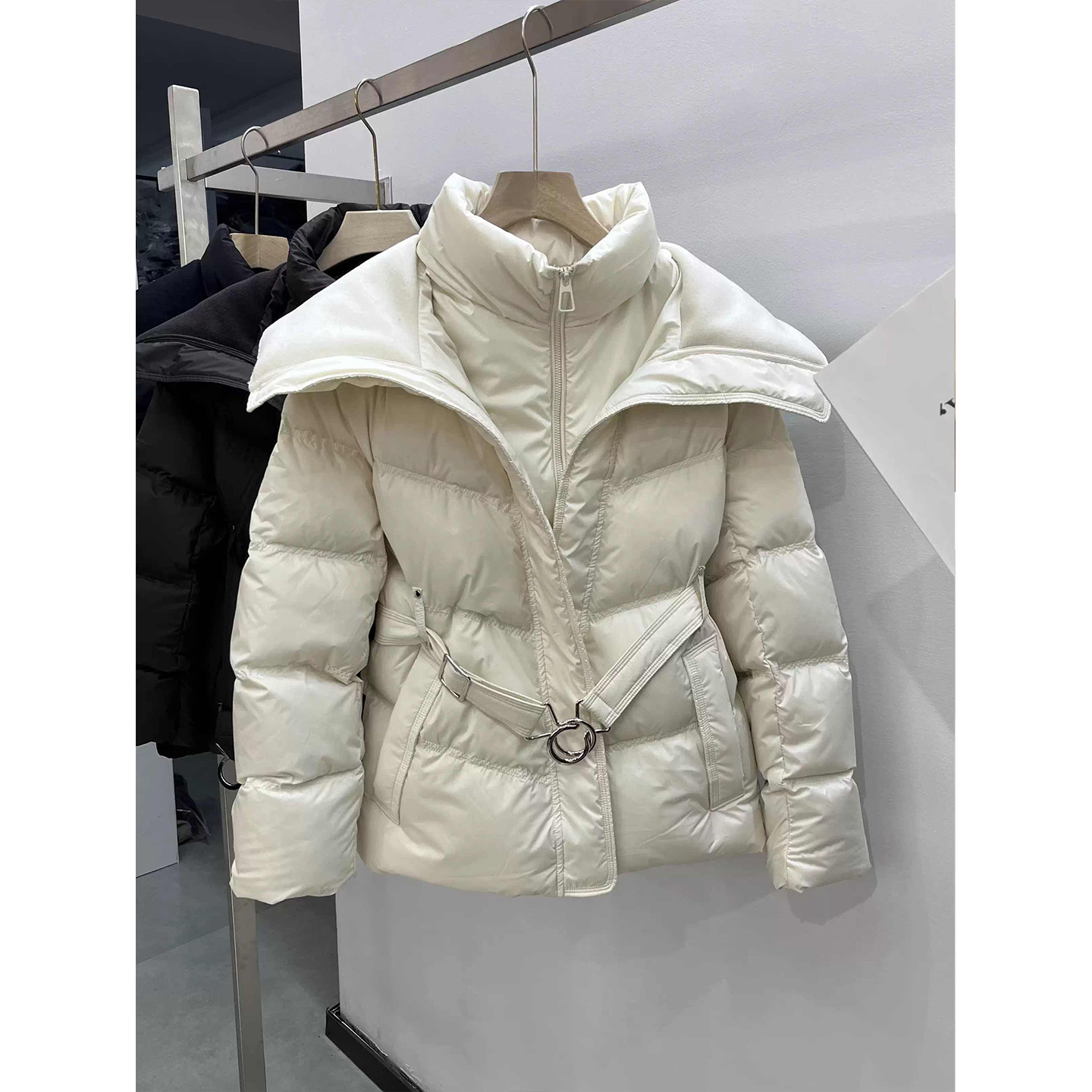 羽绒服2025冬装新款高端