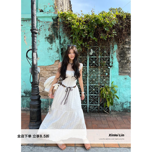 Xinlei Lin “氧气白茶”弹力花边棉布镂空绣花拼接连衣裙长短款