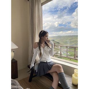 新款 秋季 博主同款 纯欲露肤白粉双色吊带针织衫 Xinlei 开衫 Lin