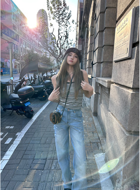 Xinlei Lin 上黑金报刊极简感慵懒舒适三色背心女秋