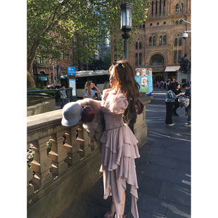 chao重工设计不规则下摆荷叶边长袖 艺术家人格 连衣裙 Lin Xinlei