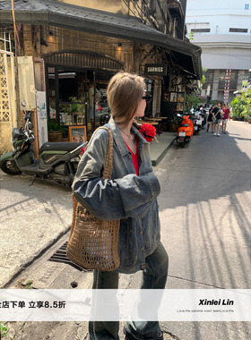 Xinlei Lin  私服推荐！“腔调”重水洗磨破巴*家牛仔外套女春秋