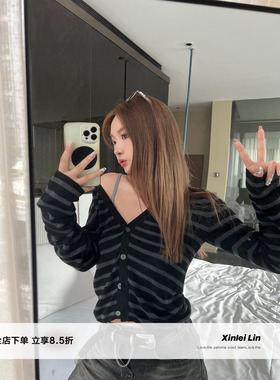 Xinlei Lin  “摩登预科生”经典条纹羊毛混纺针织开衫女秋冬新款