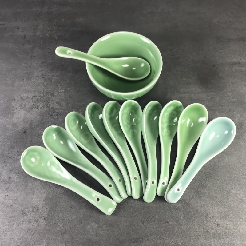 青瓷家用调羹长柄勺子喝汤吃饭喝粥龙泉陶瓷创意餐具中试厨房瓢羹