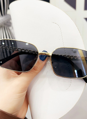 爱唯依新款复古墨镜韩版ins网红