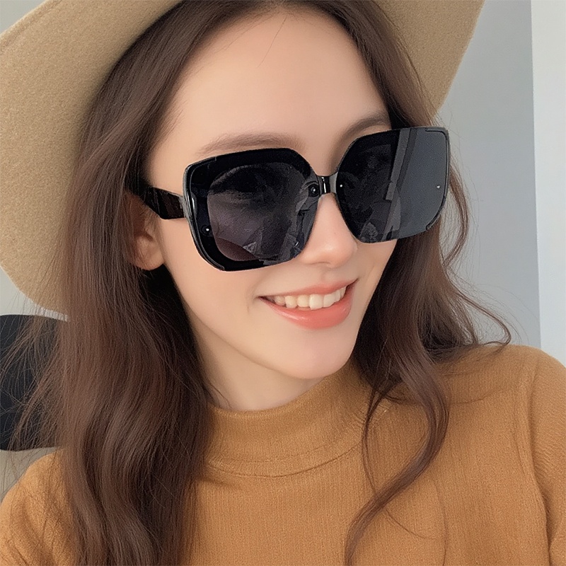 gm墨镜女2024年新款网红太阳镜潮时尚黑色眼镜大脸显瘦防紫外线