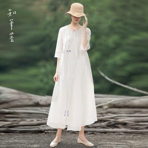 白色苎麻禅意仙女风茶服知笔墨
