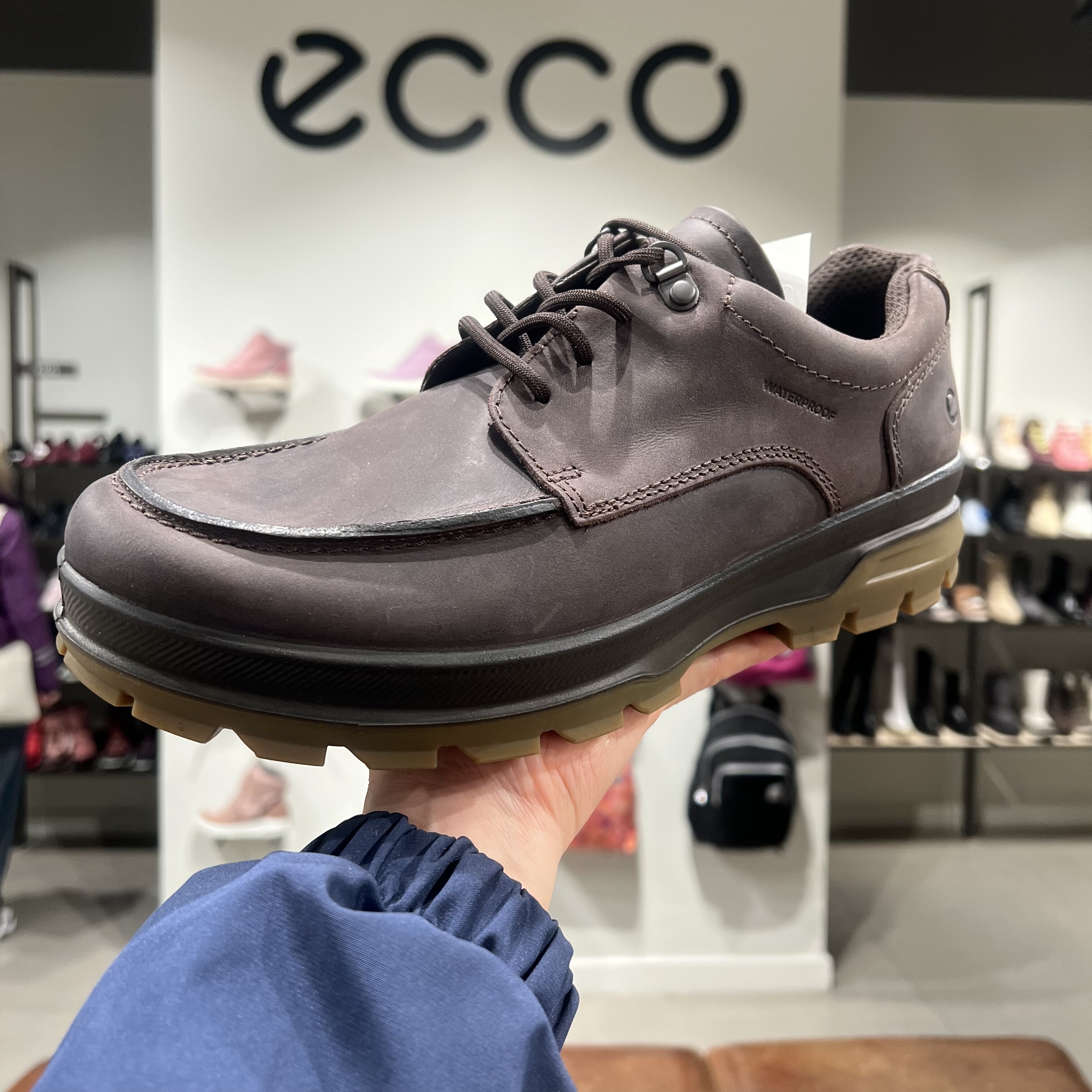 ECCO爱步男鞋休闲鞋磨砂皮真皮工装鞋通勤鞋厚底系带皮鞋838174