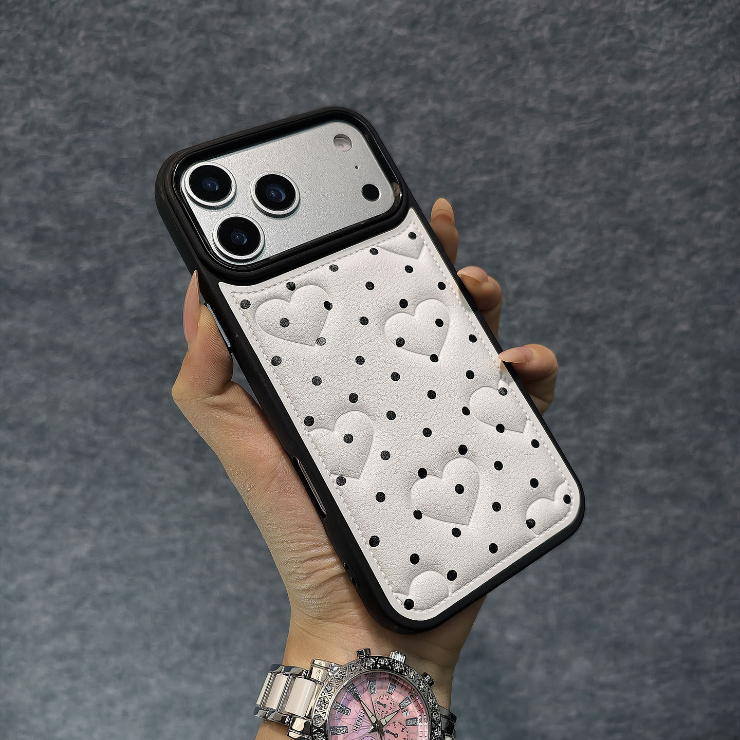 韩系手感软糯适用苹果17promax气囊鼓包爱心款压印波点iPh