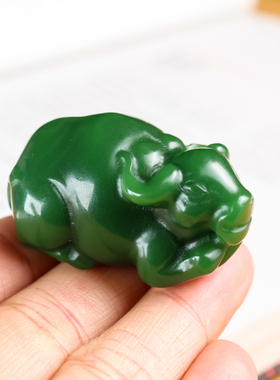 新疆和田玉碧玉生肖牛手把件天然玉石扭转乾坤把件原石手玩件