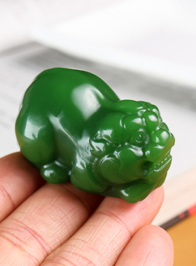 新疆和田玉碧玉貔貅手把件天然玉石招财貔貅手把件玉石精品吊坠