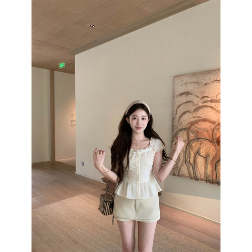 萌萌Ja 莱夏托执事~两色减龄少女感高腰A字花边裙裤休闲慵懒短裤