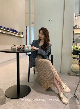 MMENGJA」华尔兹圆舞曲 复古法式镂空显瘦流苏边针织半身裙女