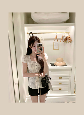 萌萌Ja 是姐姐呀~定制面料波点上衣氛围感小衫修身方领系带衬衣女