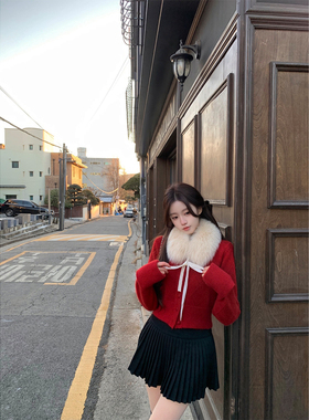 萌萌Ja 心动安格拉~菱形格显白红色上衣短款圆领兔毛针织开衫早秋