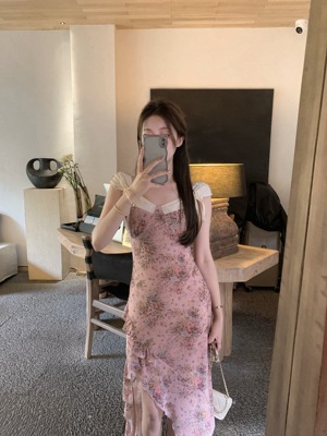 萌萌Ja」法式连衣裙设计感