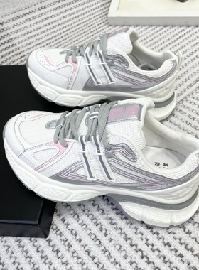 轻盈老爹鞋女2024新款百搭年轻透气网面休闲跑步学生运动鞋81335