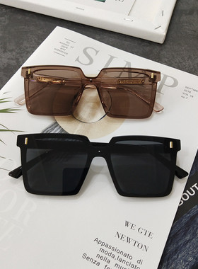 韩版ins个性连体镜片女方形街拍