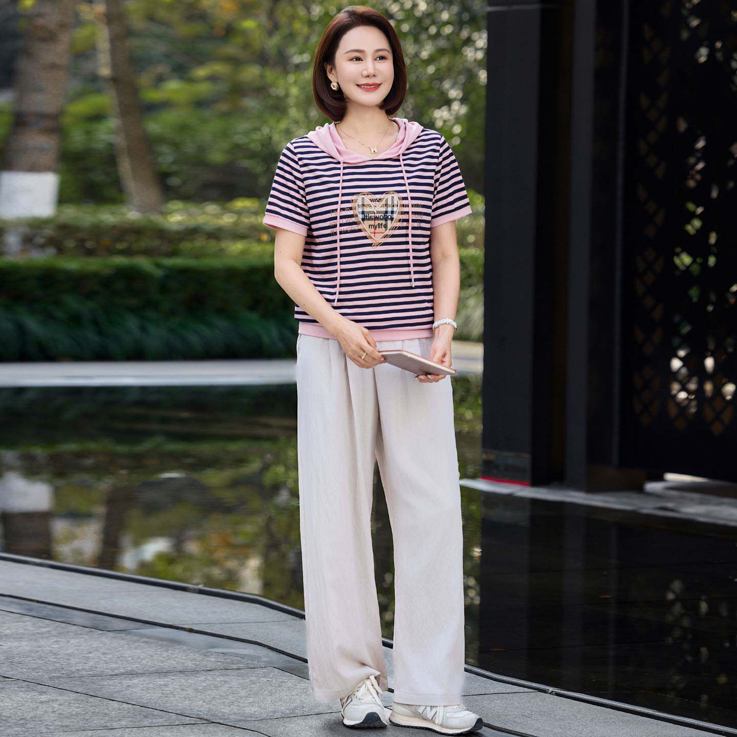 官方品牌品牌女士时尚休闲套装夏天丝罗马布条纹短袖宽松显瘦阔腿
