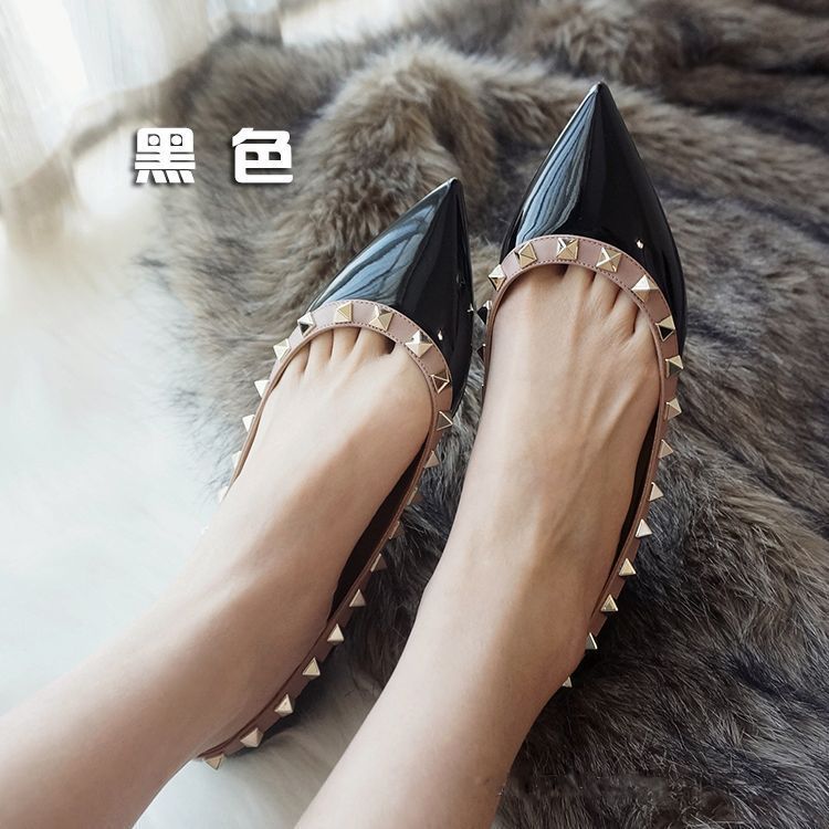 尖头单鞋女平底柳丁浅口欧美软底船鞋百搭平跟女鞋2024新款铆钉鞋