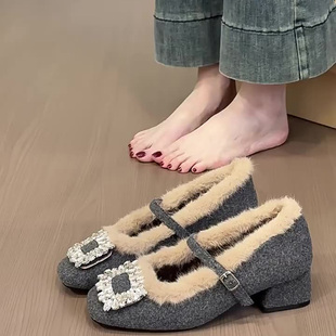 水钻方扣毛毛玛丽珍鞋女秋冬加绒方头一字带粗跟鞋子保暖法式单鞋