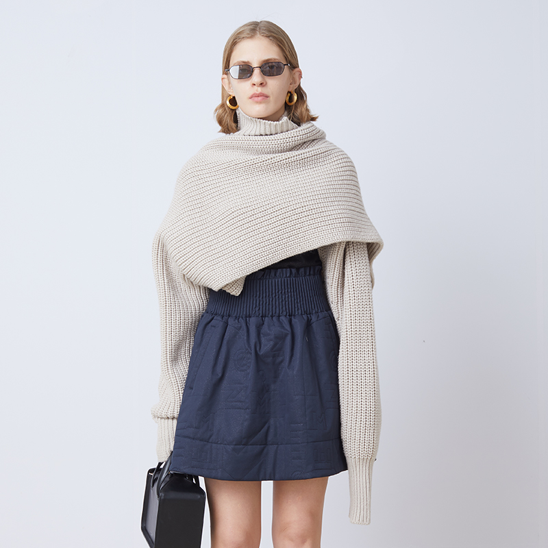 N·MORE设计师品牌 秋冬新品 杏仁灰围裹式多穿披肩