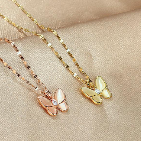 抖音网红新爆款潮流精美蝴蝶项链女百搭锁骨玫瑰金色水晶宝石吊坠