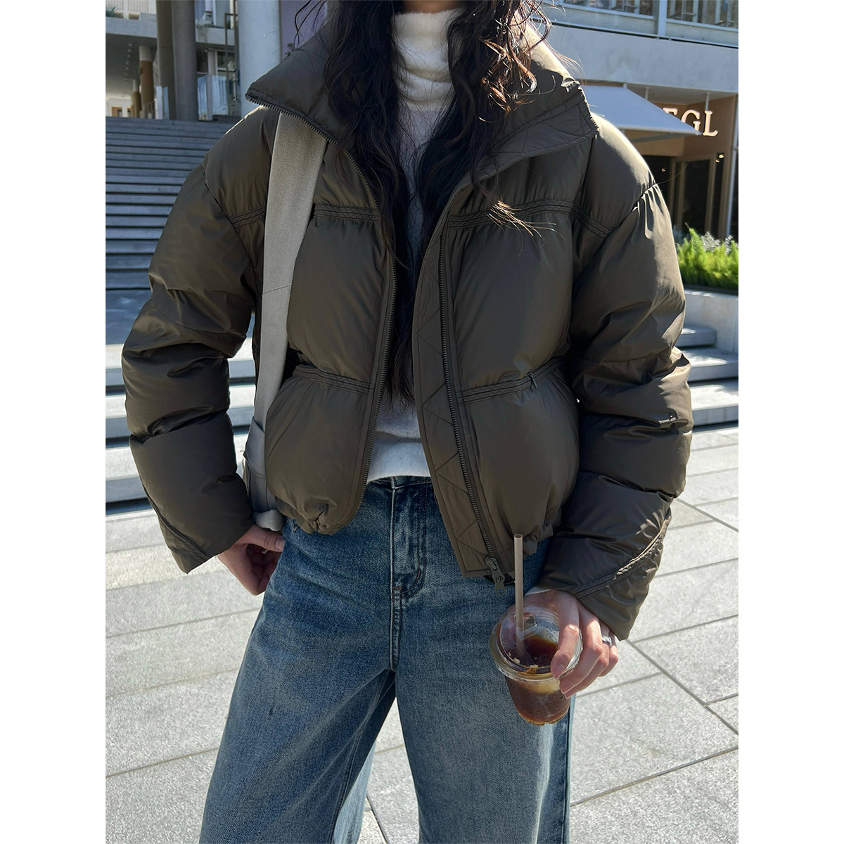 2025冬季新款浮雕花立领短款羽绒服90白鸭绒加厚面包服外套85580