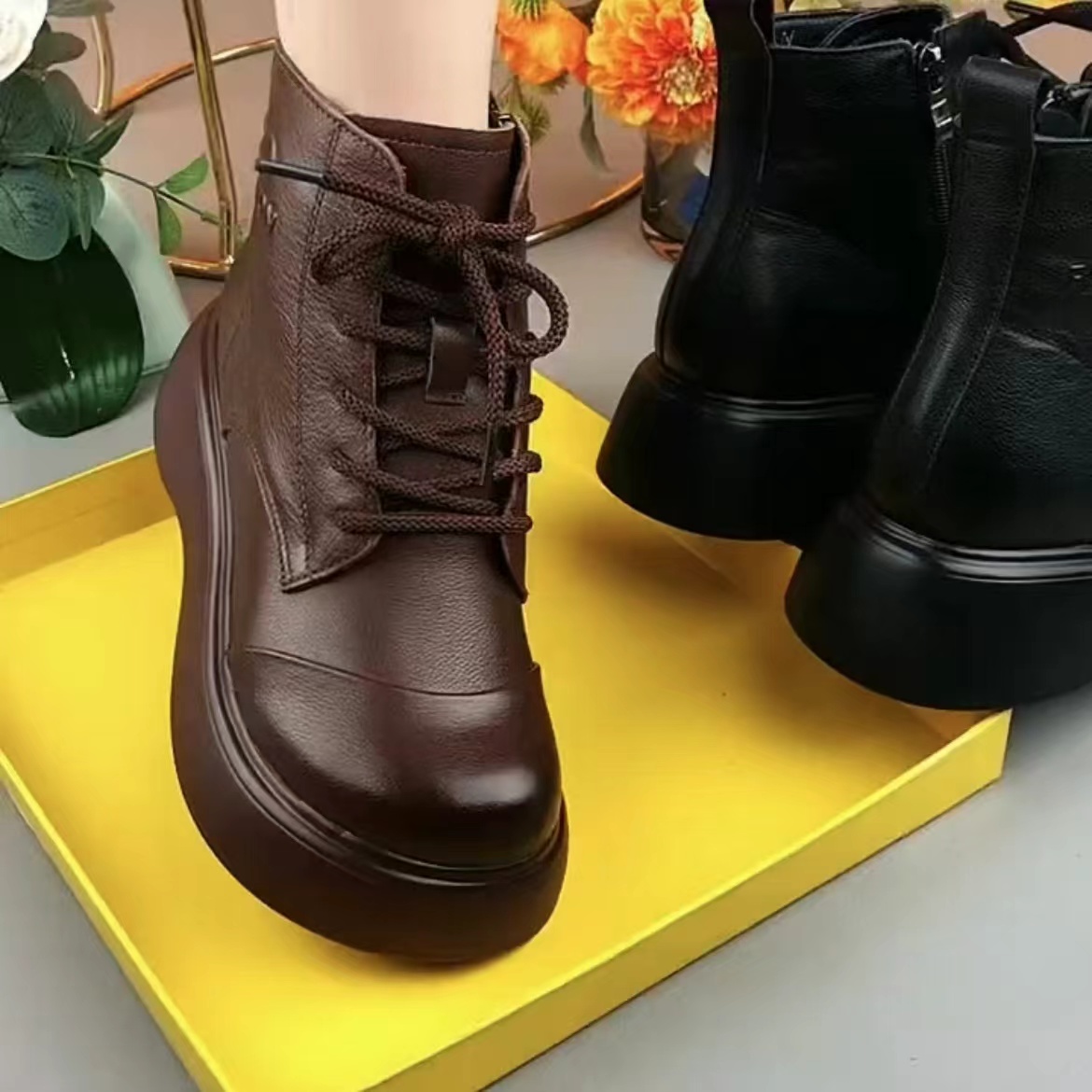 平底真皮短靴百搭厚底复古马丁靴