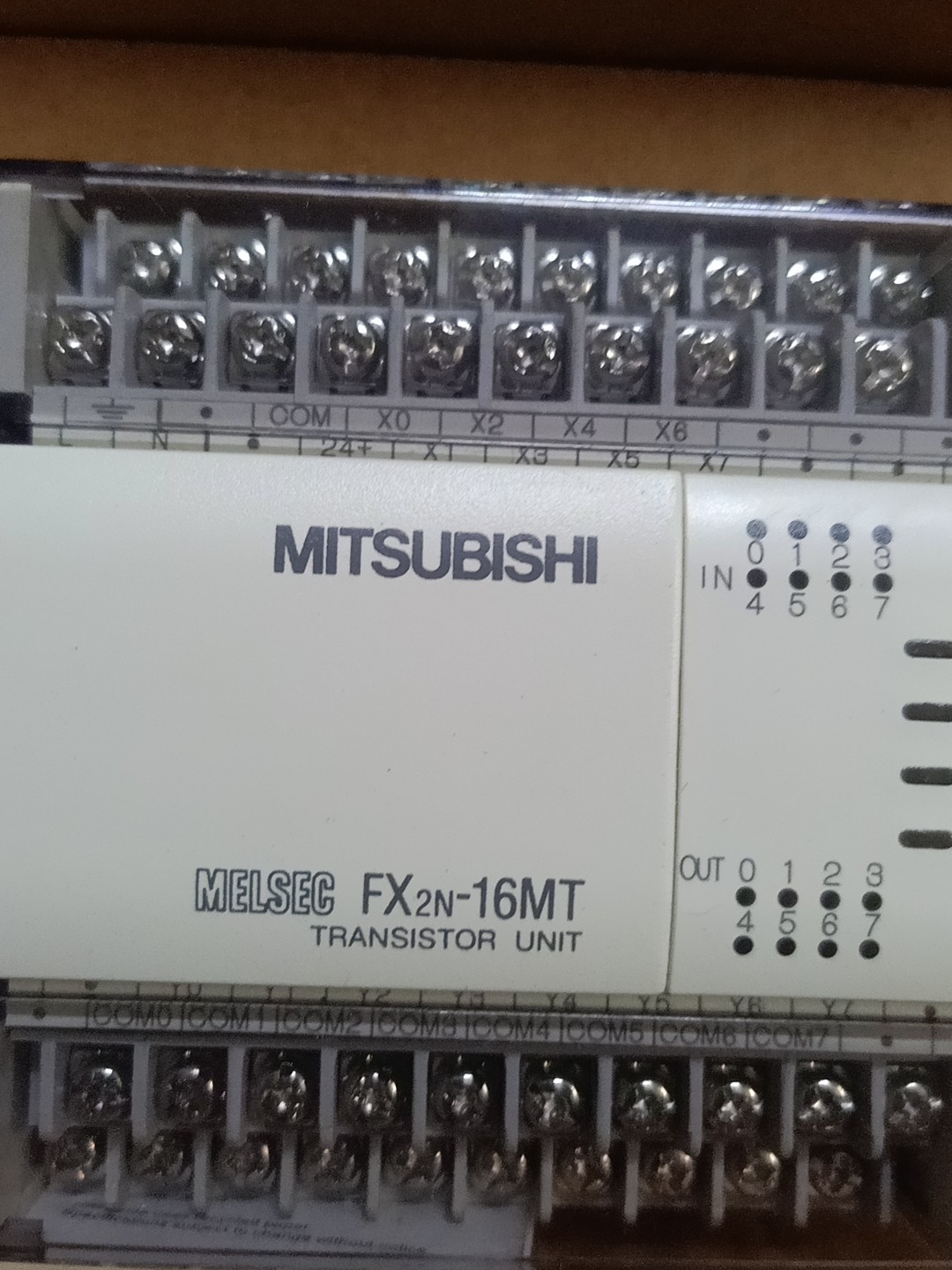 全新三菱FX2N-16MT，原装进...