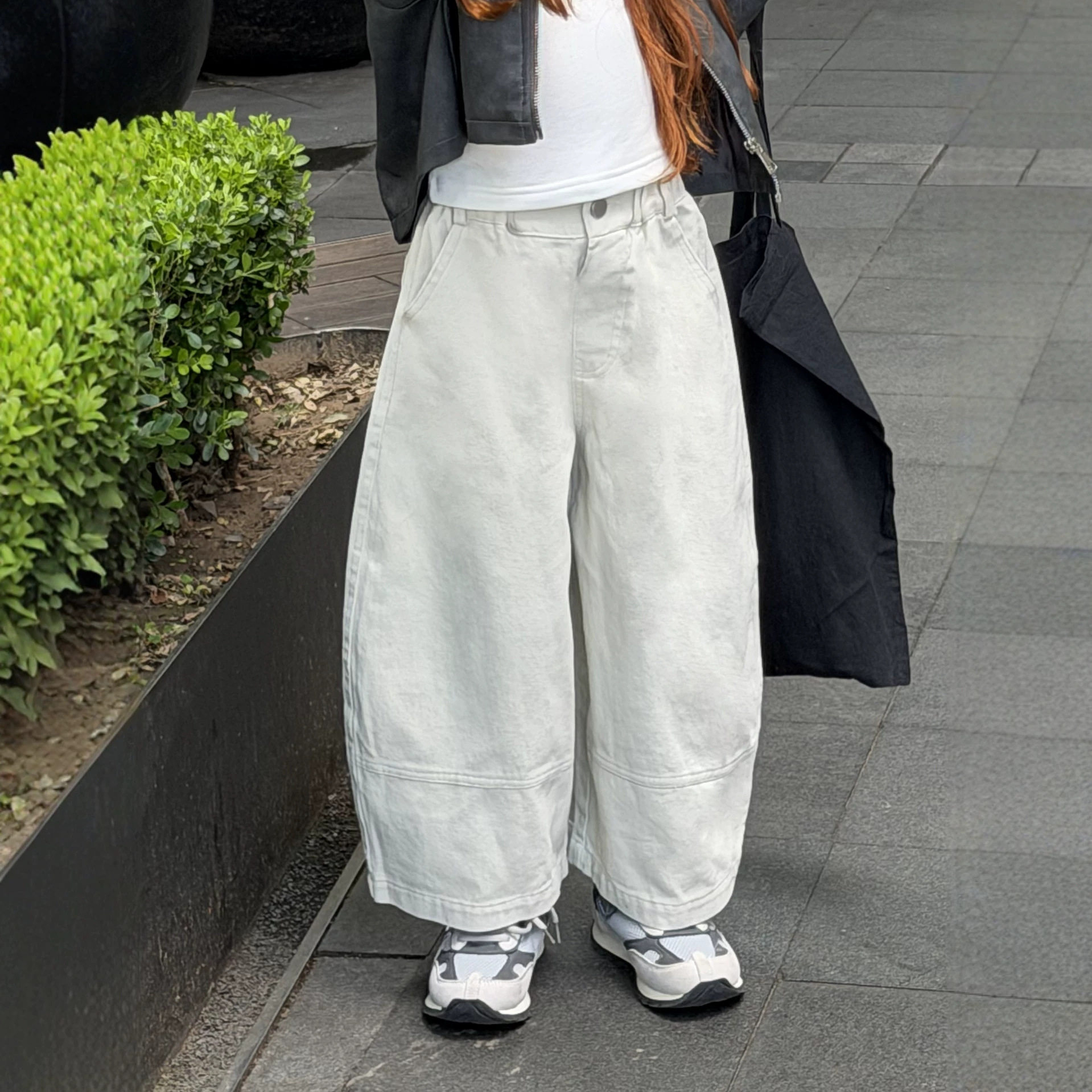 2026新款女童裤子秋装韩版洋气宽松棉布休闲弯刀裤儿童时髦长裤潮